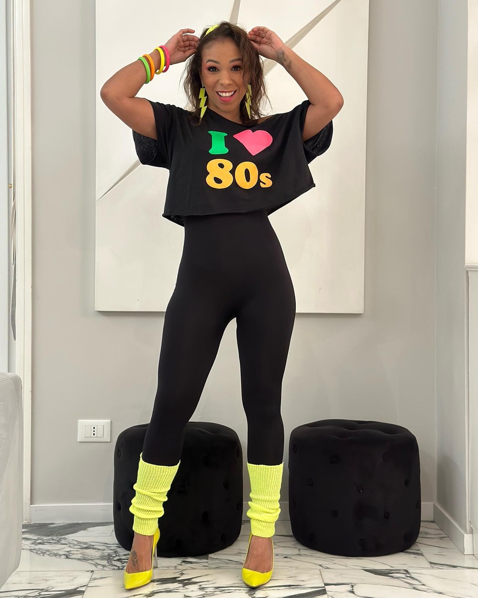 Look anos 80 festa best sale