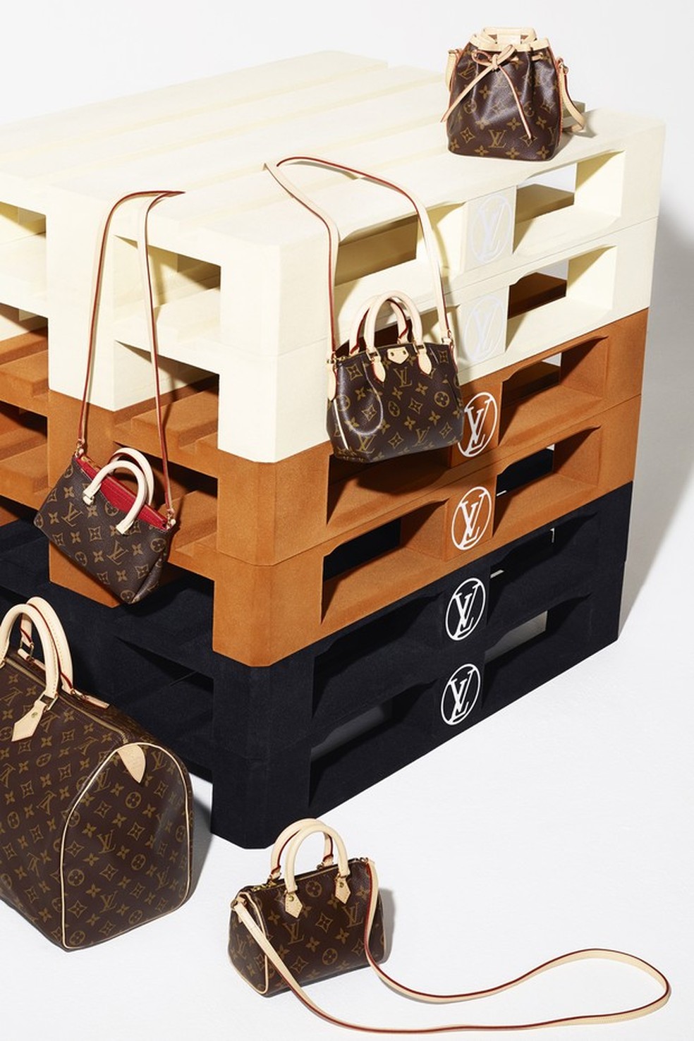 A mini é o máximo: chegam ao Brasil as versões nano das bolsas da Louis  Vuitton, Moda