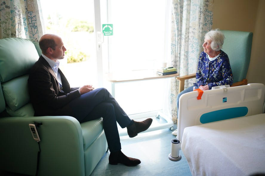 Príncipe William visita Hospital Comunitário de St Mary, nas Ilhas Scilly
