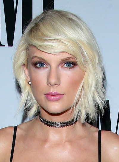 De princesinha country a ícone pop: a evolução de Taylor Swift, Celebridades