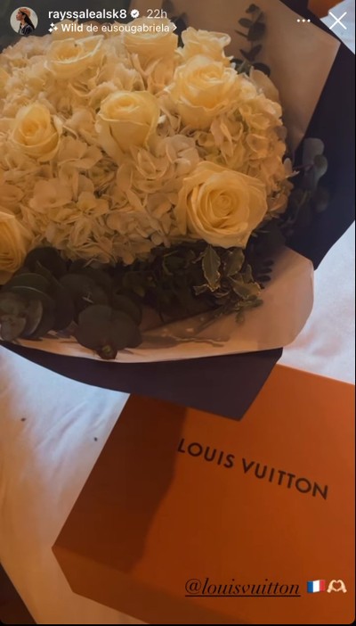 Rosalía conquista a Louis Vuitton en su desfile en París