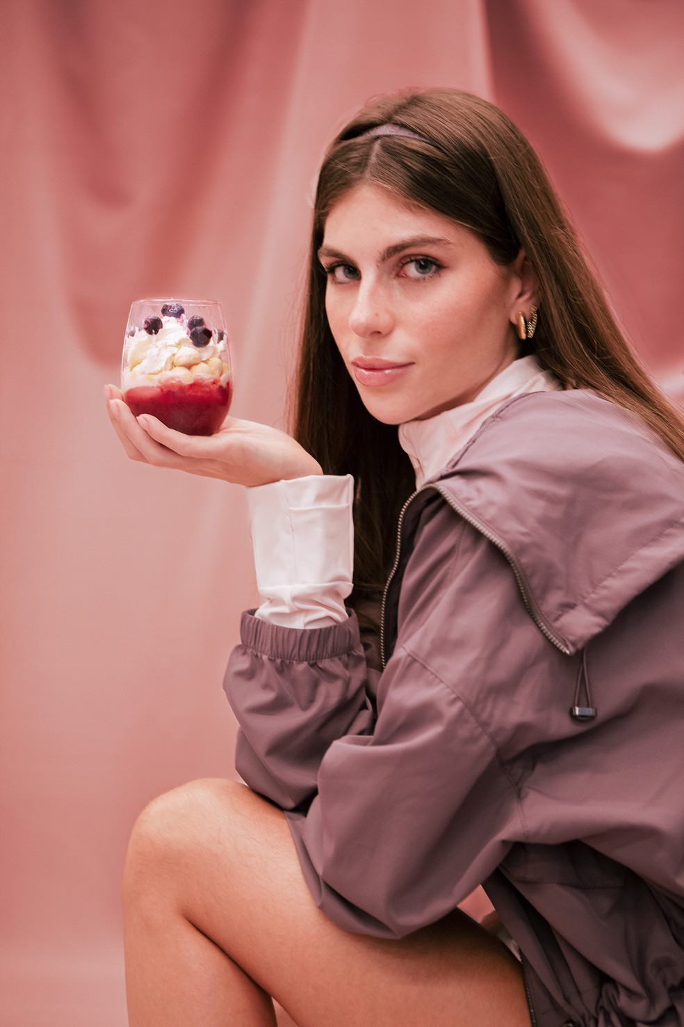 A sobremesa Blueberry Pavlova da TFC Food & Market em parceria com Mafe Ganem — Foto: Divulgação