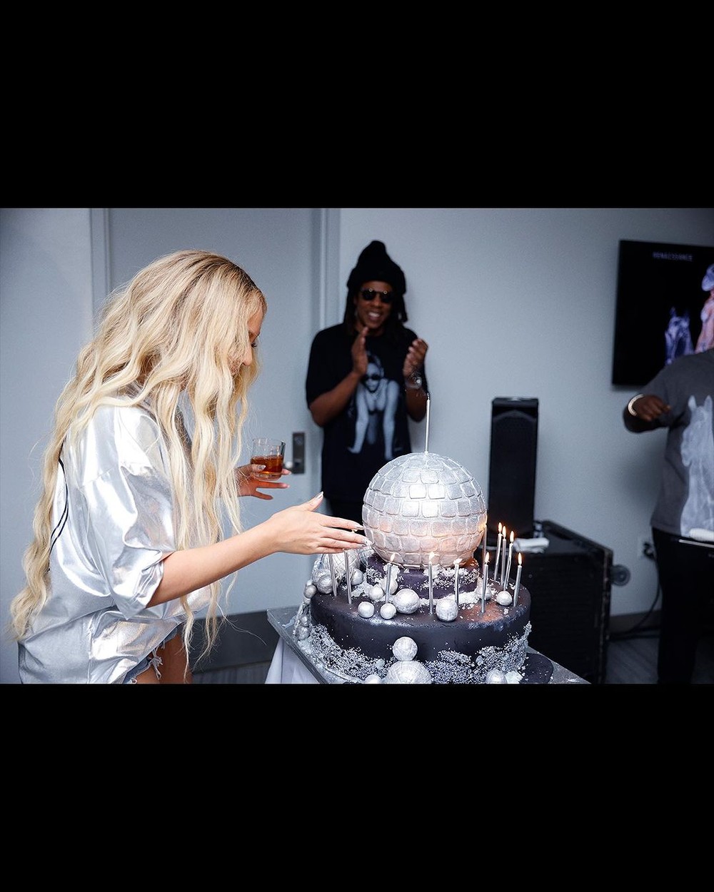 Beyoncé mostra momento raro em família ao postar fotos de aniversário