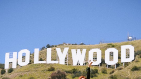 Giovanna Ewbank tem dia de turista em Hollywood