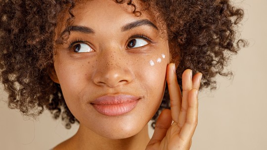 Seca, mista, normal ou oleosa: como escolher o protetor solar para seu tipo de pele