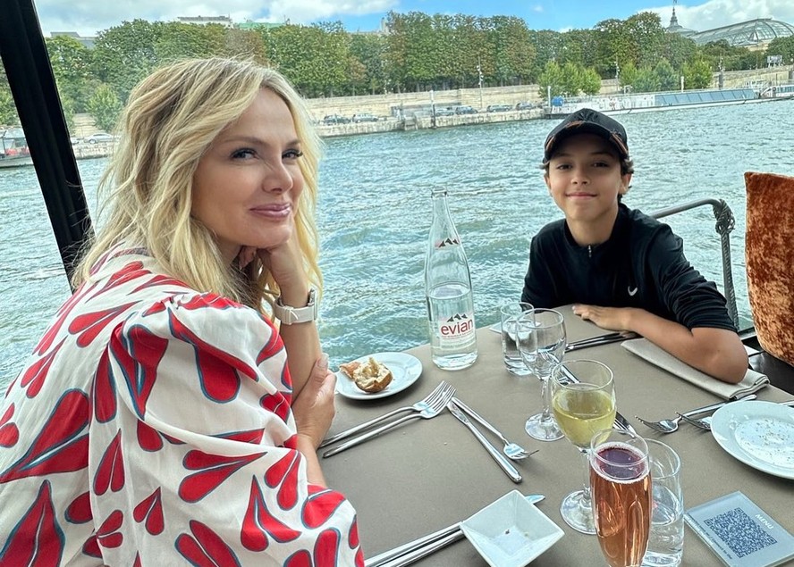 Eliana celebra os 12 anos do filho, Arthur