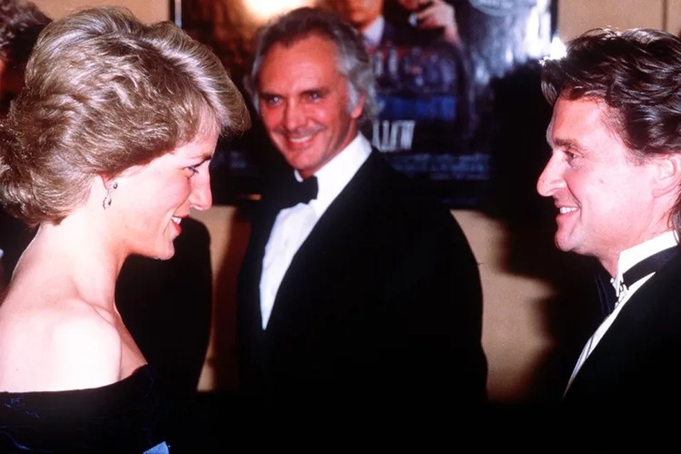 A princesa Diana e Michael Douglas — Foto: GettyImages