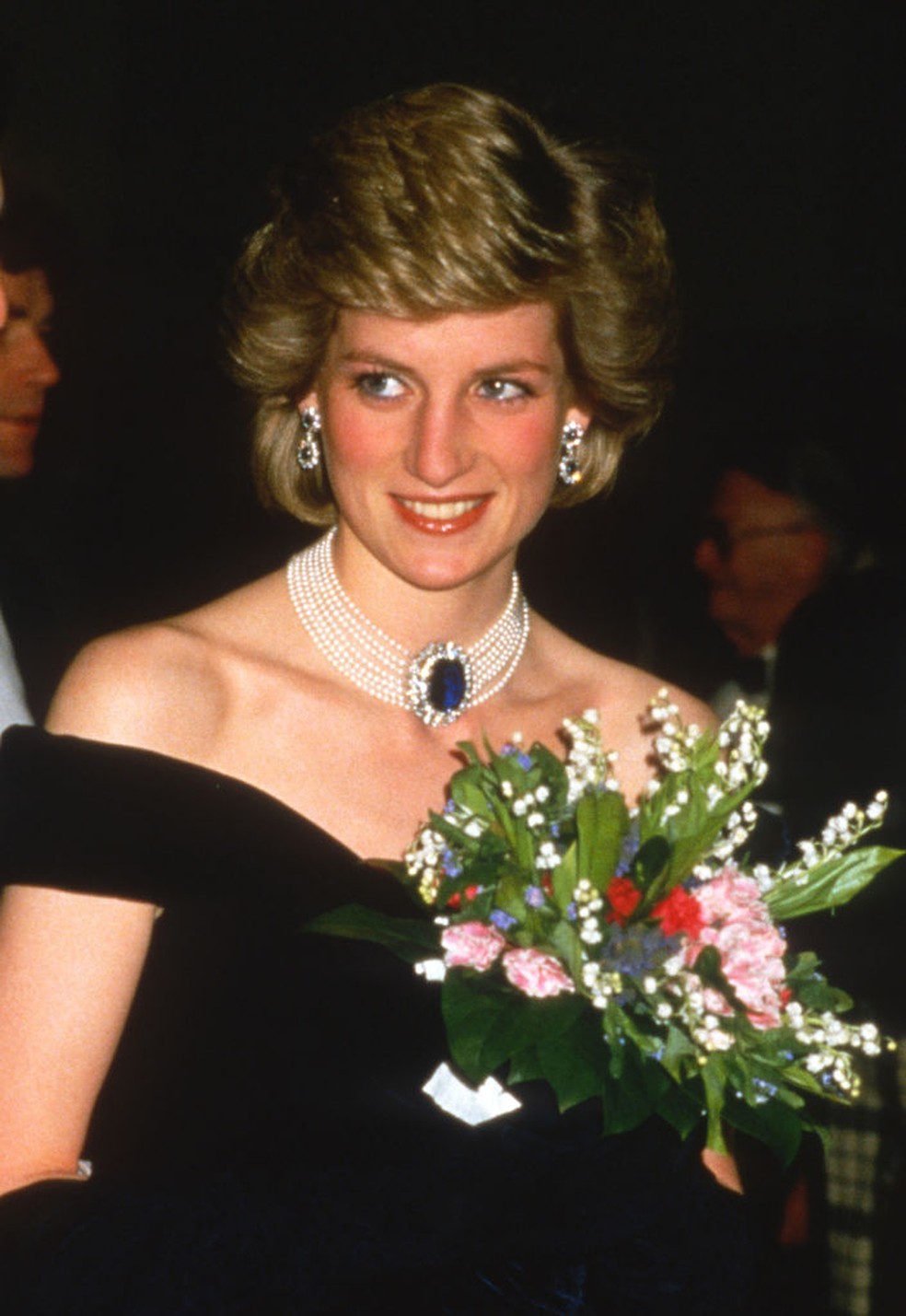 Princesa Diana com colar de pérolas e "revenge dress"- Foto: Getty Images — Foto: Princesa Diana com colar de pérolas e "revenge dress"- Foto: Getty Images