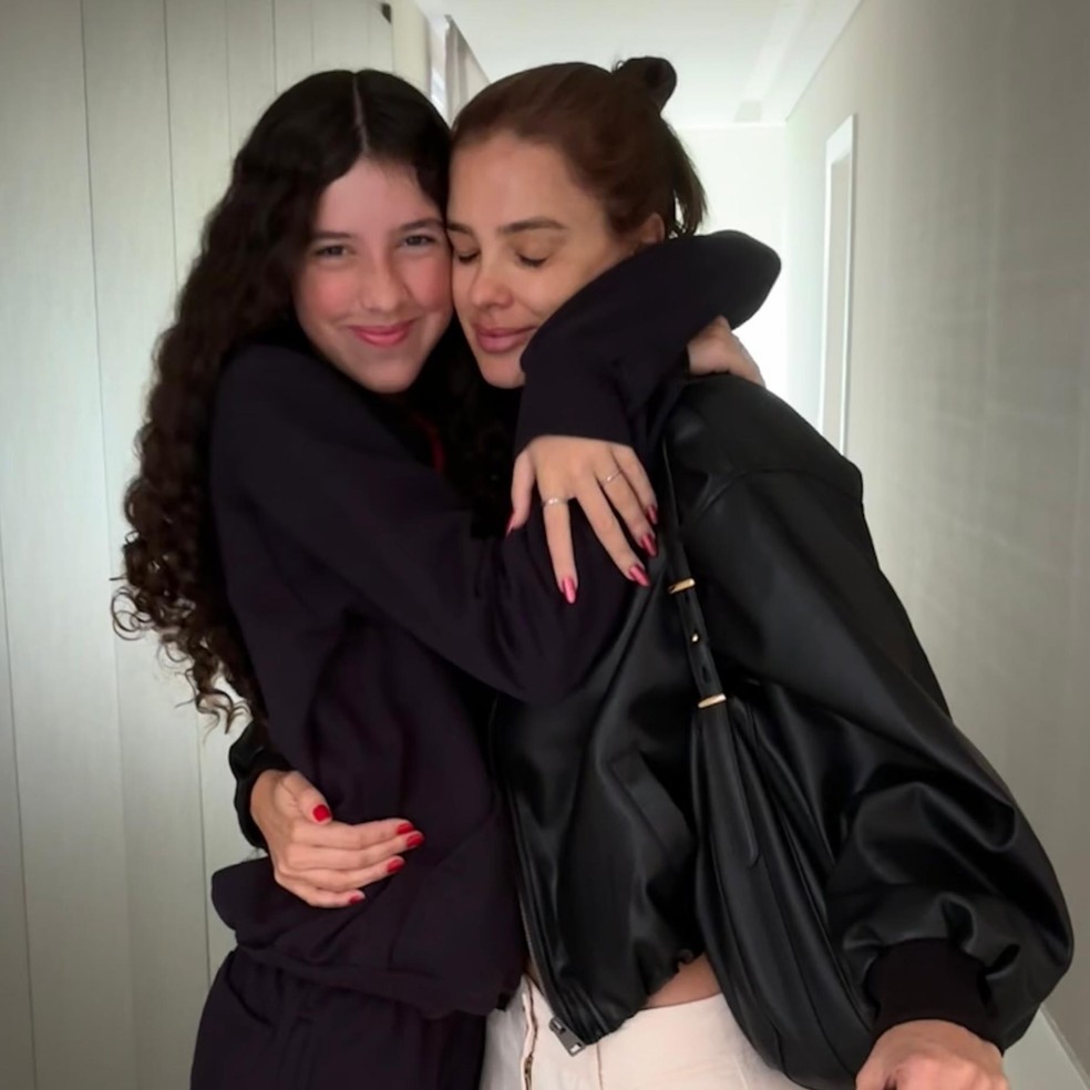 Vera Viel celebra dois anos em remissão de câncer às vésperas dos 51 anos — Foto: Reprodução/Instagram