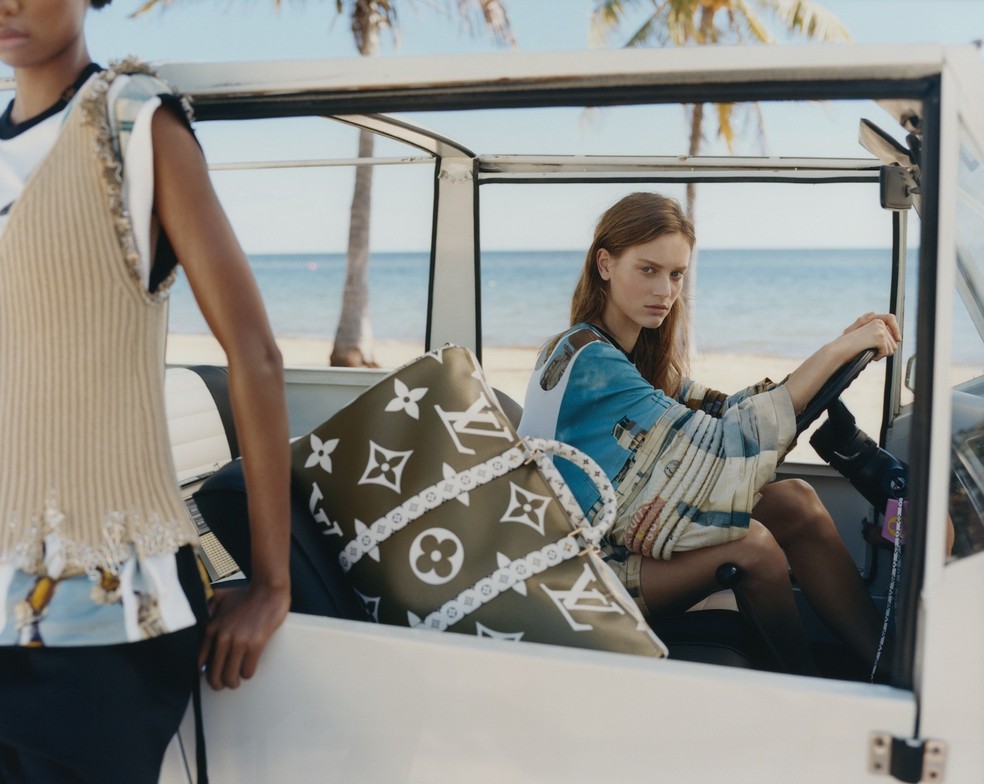 Celebs trazem de volta it-bags de arquivo da Louis Vuitton