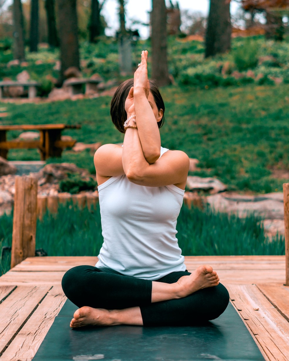 Como Começar a Praticar Yoga: Um Guia para Iniciantes 