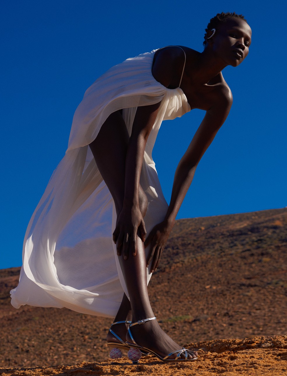 Shanelle Nyasiase é capa da Vogue Brasil em dezembro