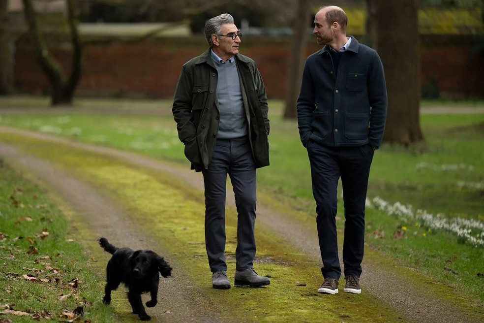 Eugene Levy e o Príncipe William em 'O Viajante Relutante — Foto: Ian Gavan/Apple TV+