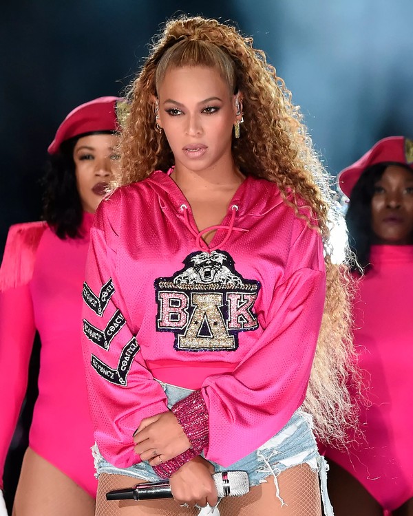 Os 50 melhores looks de Beyoncé nos palcos