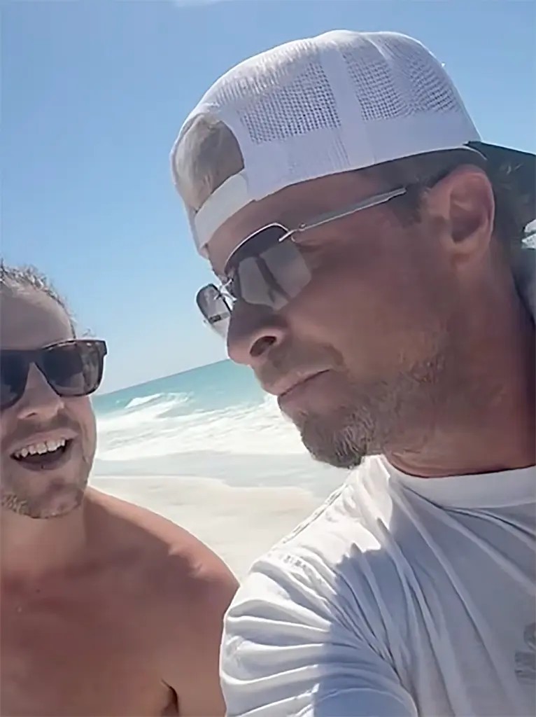 Brian Littrell, do Backstreet Boys, é acusado de homofobia em briga com vizinho