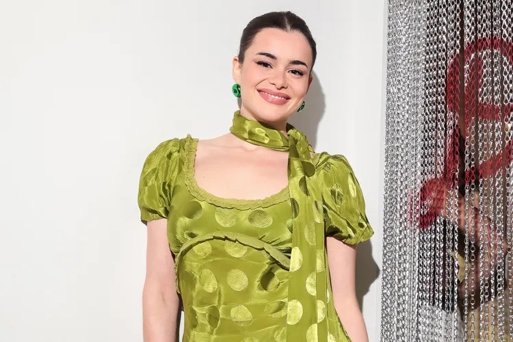 Barbie Ferreira reflete sobre evolução do estilo desde a estreia de 