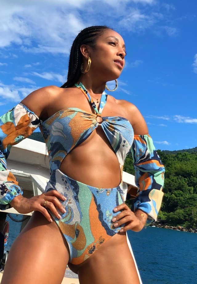 Negra Li abre álbum de férias em Ilhabela, litoral de São Paulo (Foto: Reprodução/Instagram) — Foto: Vogue