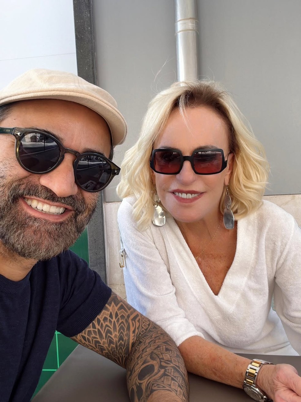Ana Maria Braga exibe novos registros de férias na Itália
