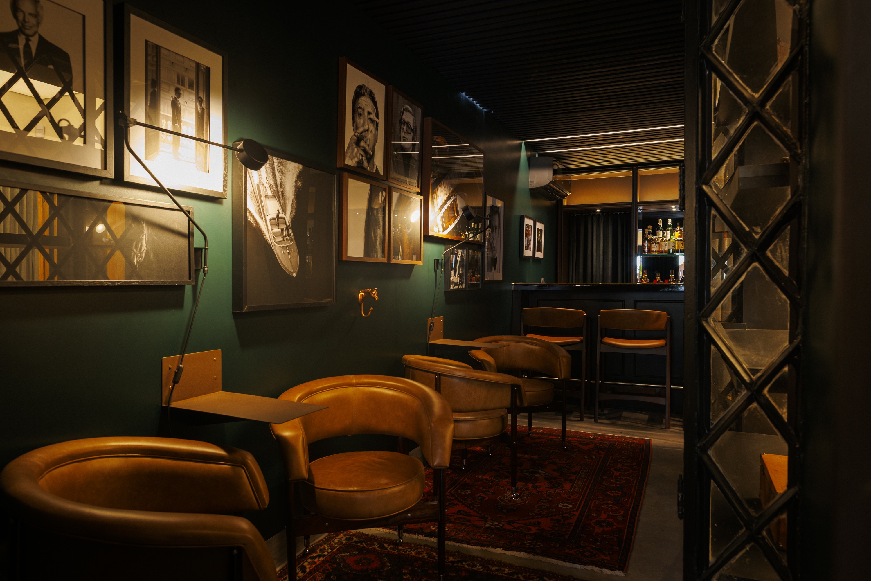 Conheça O Provador, o bar escondido dentro de um ateliê de alfaiataria ...