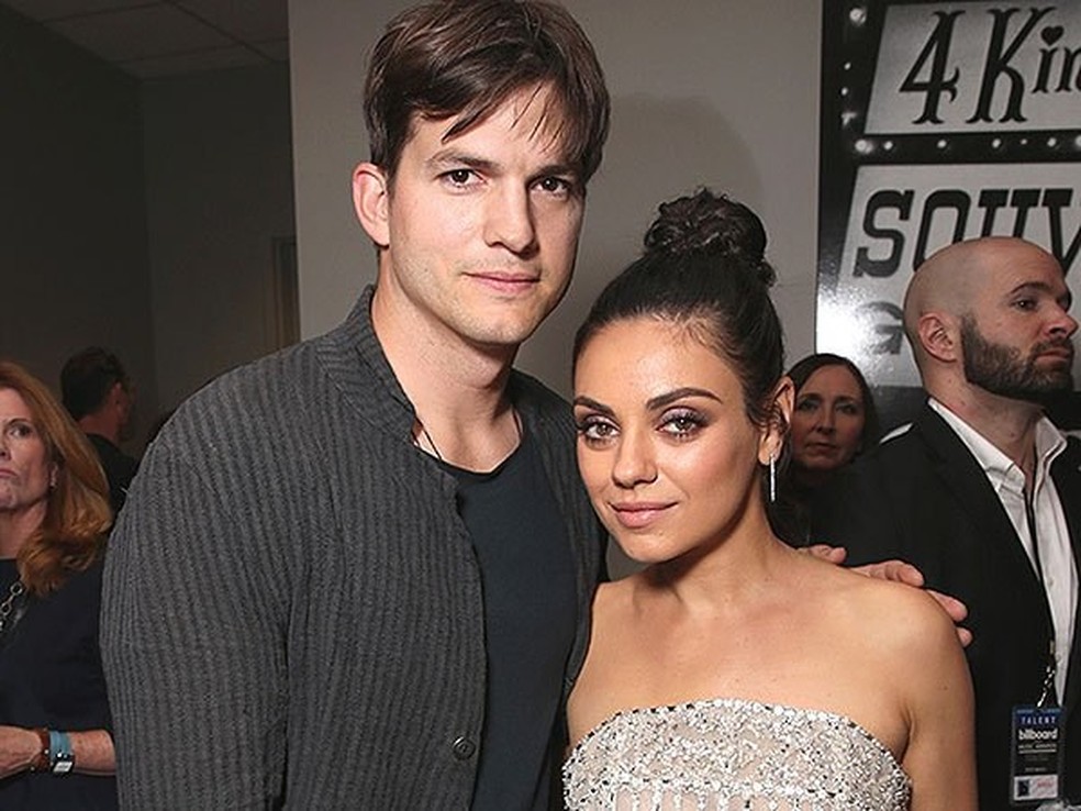 Mila Kunis e Ashton Kutcher (Foto: Getty Images) — Foto: Vogue