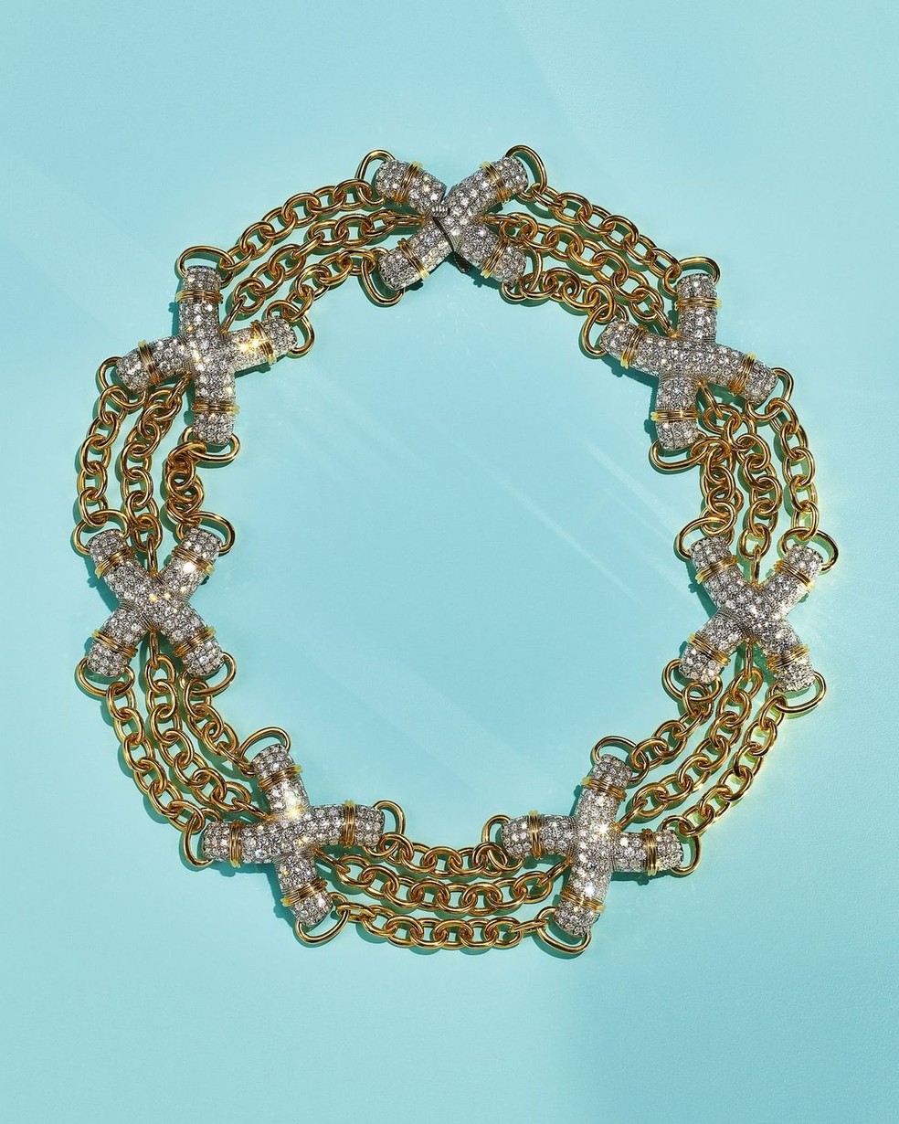 Colar Jean Schlumberger's Pavé X Link da Tiffany & Co usado por Bruna Marquezine — Foto: Reprodução/ Instagram 