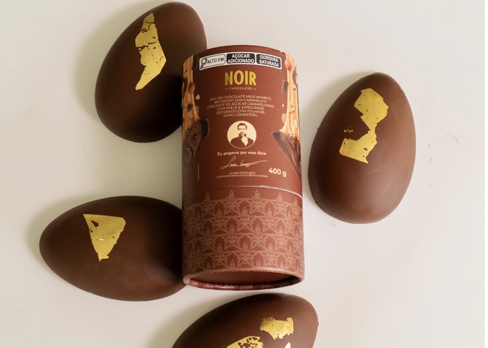 Noir – Ovo  Caramelo Lucas Corazzaa - Chocolate Meio Amargo com Caramelo Crocante  | 400g — R$ 199,90 — Foto: Divulgação