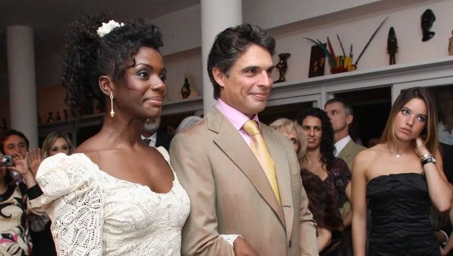 Olivier celebra 13 anos de casamento com Adriana Alves Celebridades Vogue