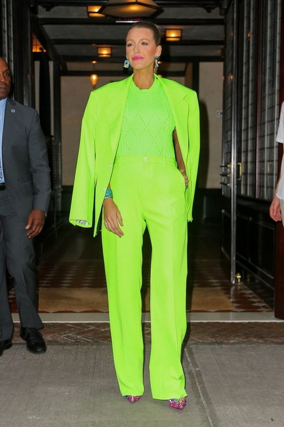 Roupa cheap neon 2019