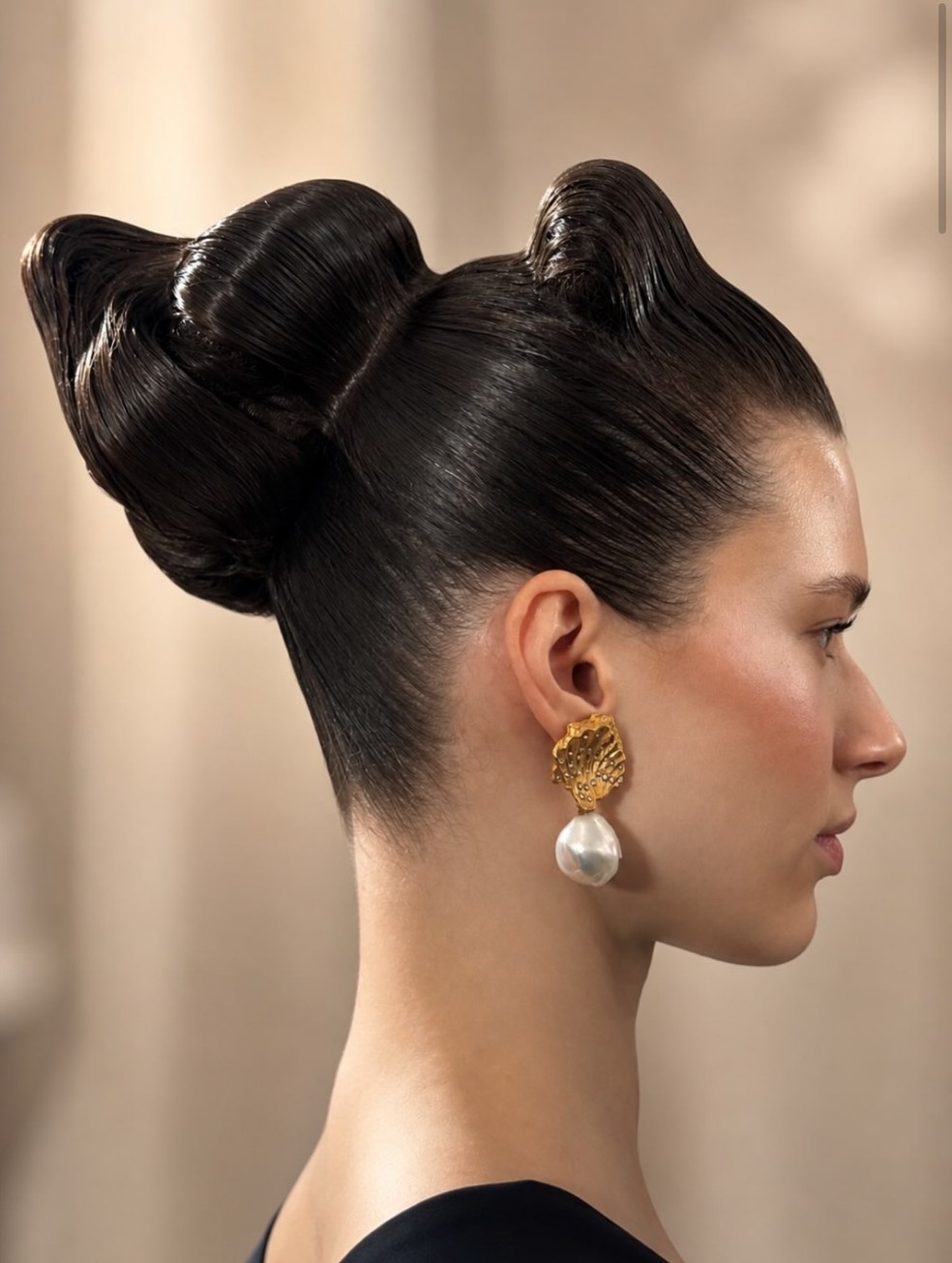Beleza do desfile de Schiaparelli de Alta-costura — Foto: Reprodução/Instagram