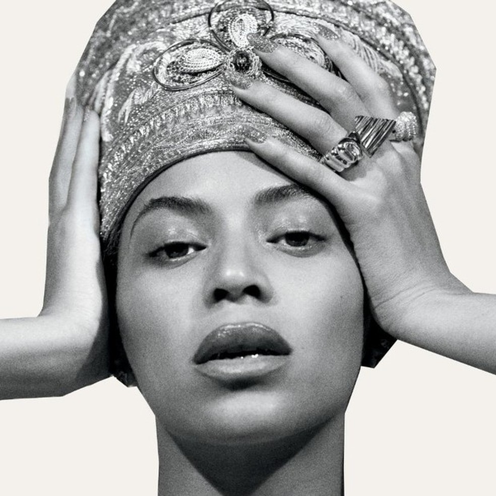 Beyoncé surpreende mais uma vez e lança álbum de sua performance no ...