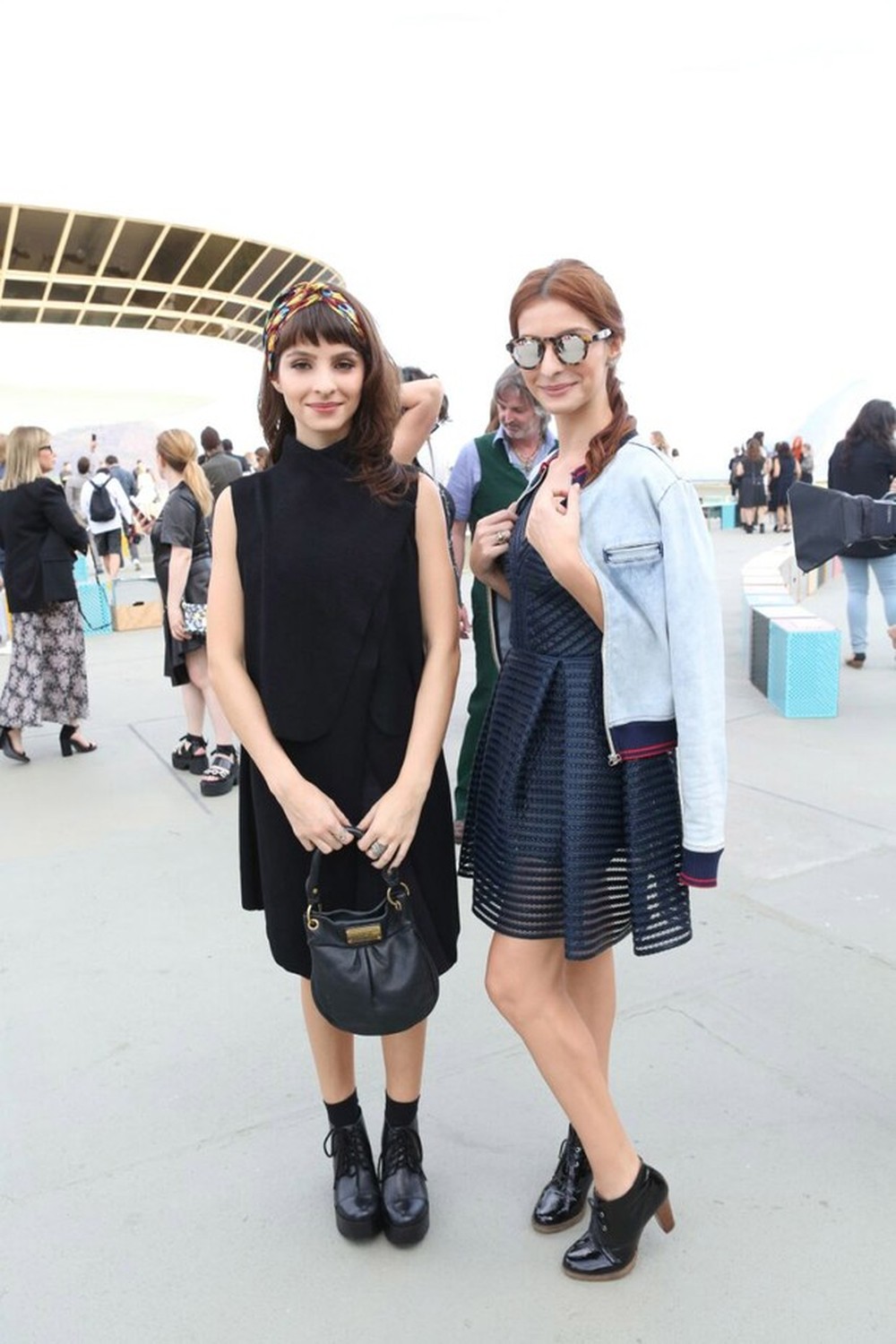 Michelle Batista e Giselle Batista: gêmeas vão juntas ao desfile da ...