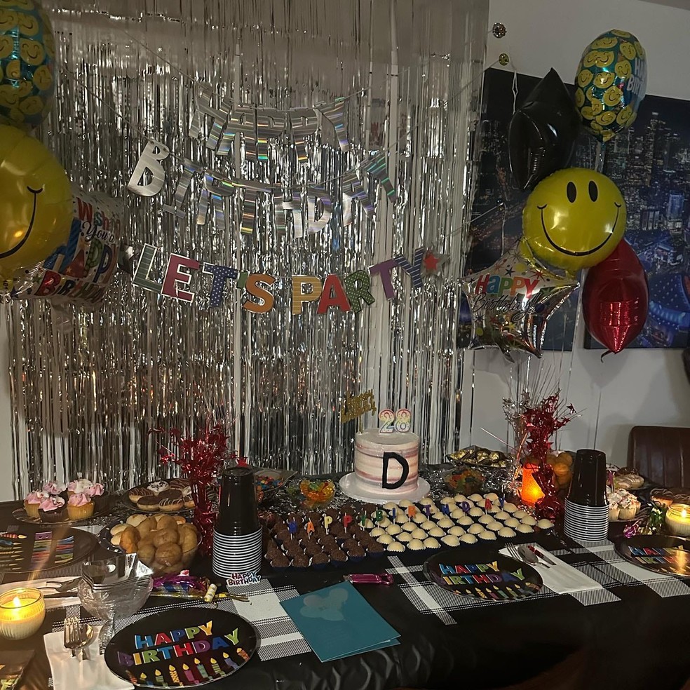 Dynho Alves ganha festa surpresa de aniversário — Foto: Reprodução/Instagram