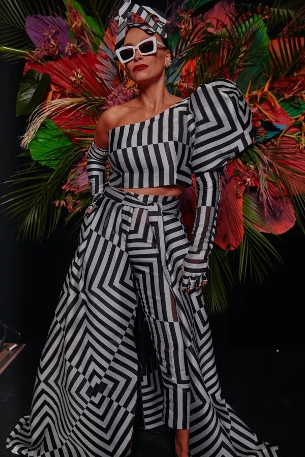 Suzi Pires, Baile da Vogue 2020 — Foto: Leca Novo