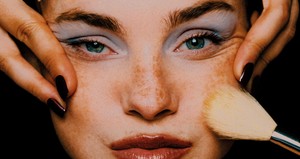 Kering vende setor de beleza para a L'Oréal