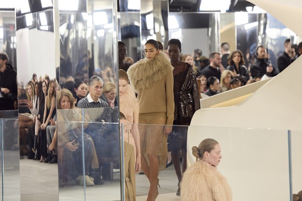 Michael Kors Nova York Inverno 2024 Desfiles Vogue