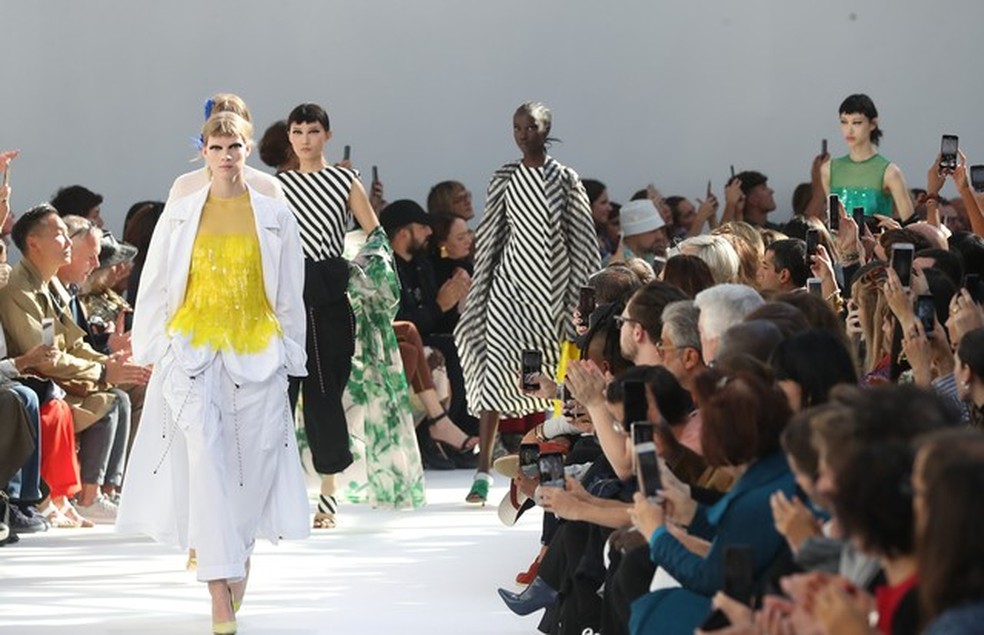 Dries van Noten | Verão 2019 | Paris