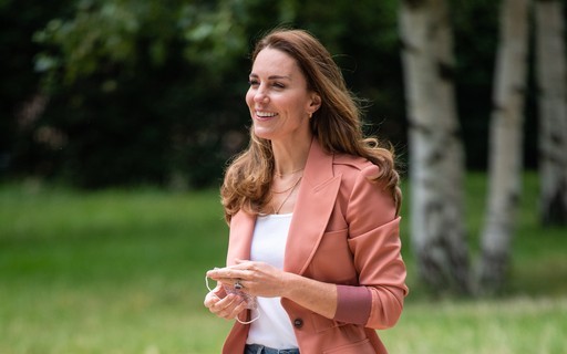Kate Middleton: esse é o tênis sustentável que ela não consegue parar de usar — Foto: Vogue