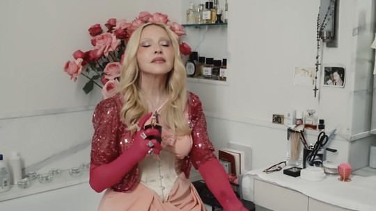 Madonna revela qual é o perfume mais especial de sua coleção Madonna revela qual é o perfume mais especial de sua coleção