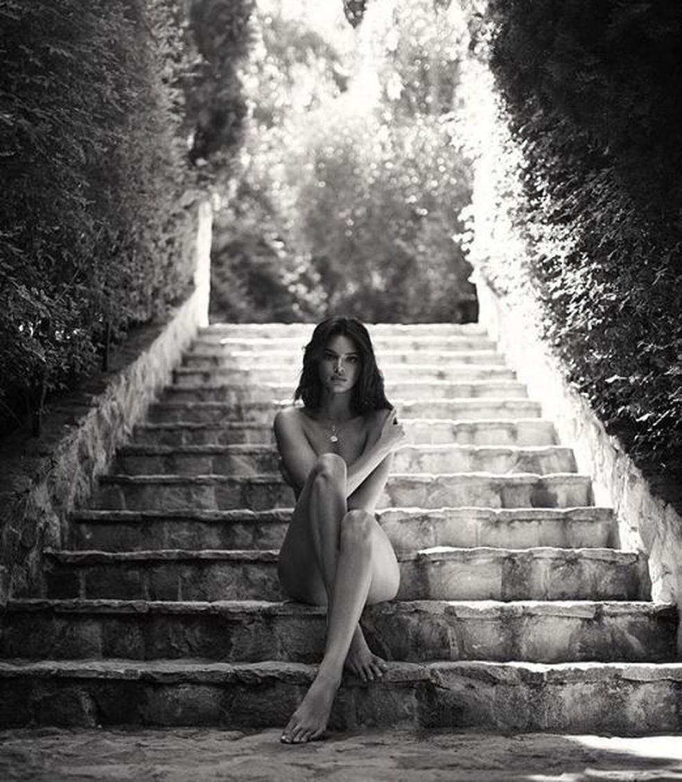 Kendall Jenner (Foto: Reprodução/Instagram) — Foto: Vogue
