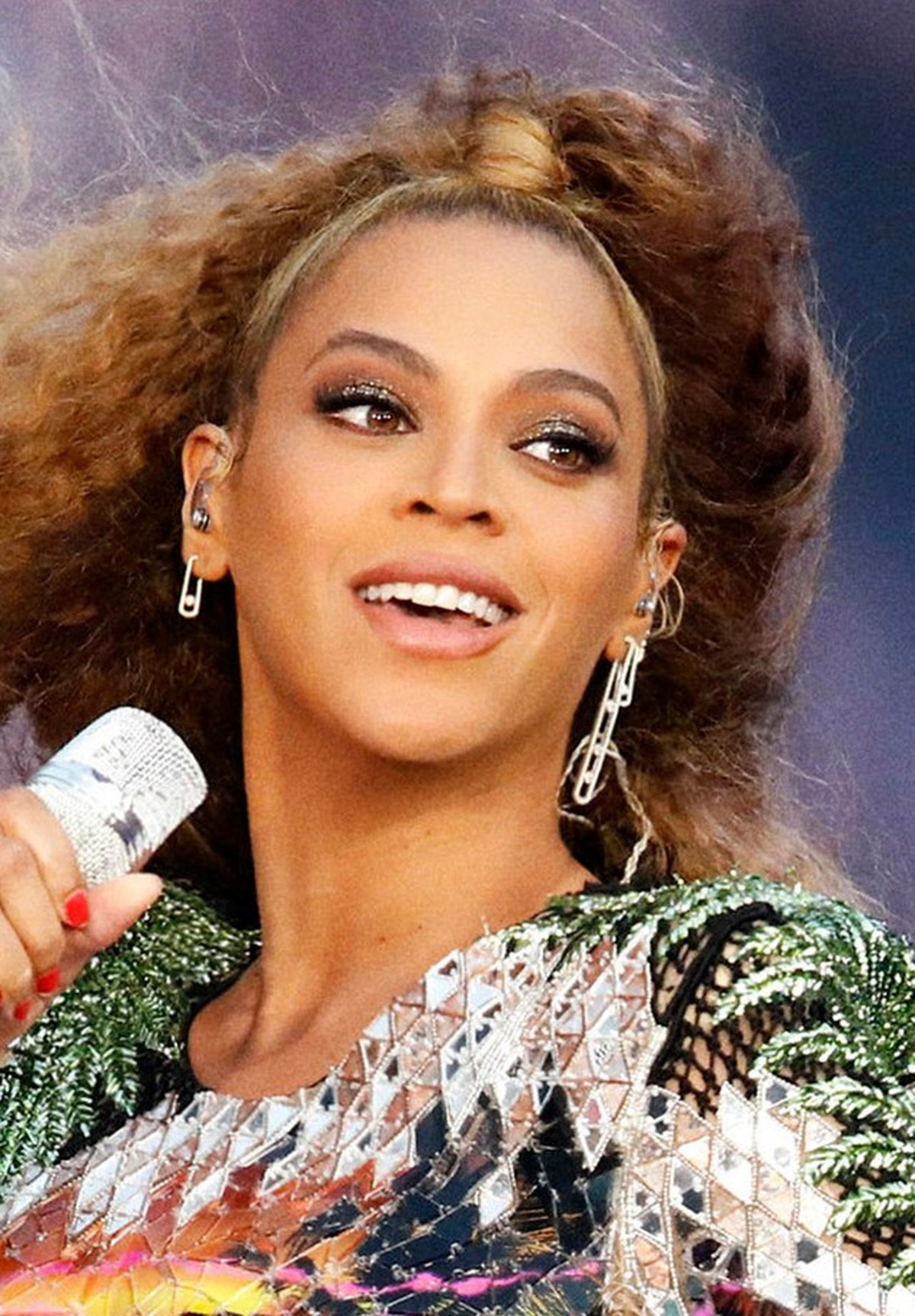 Beyoncé teria ganhado US$ 300 milhões com entrada da Uber na Bolsa de NY