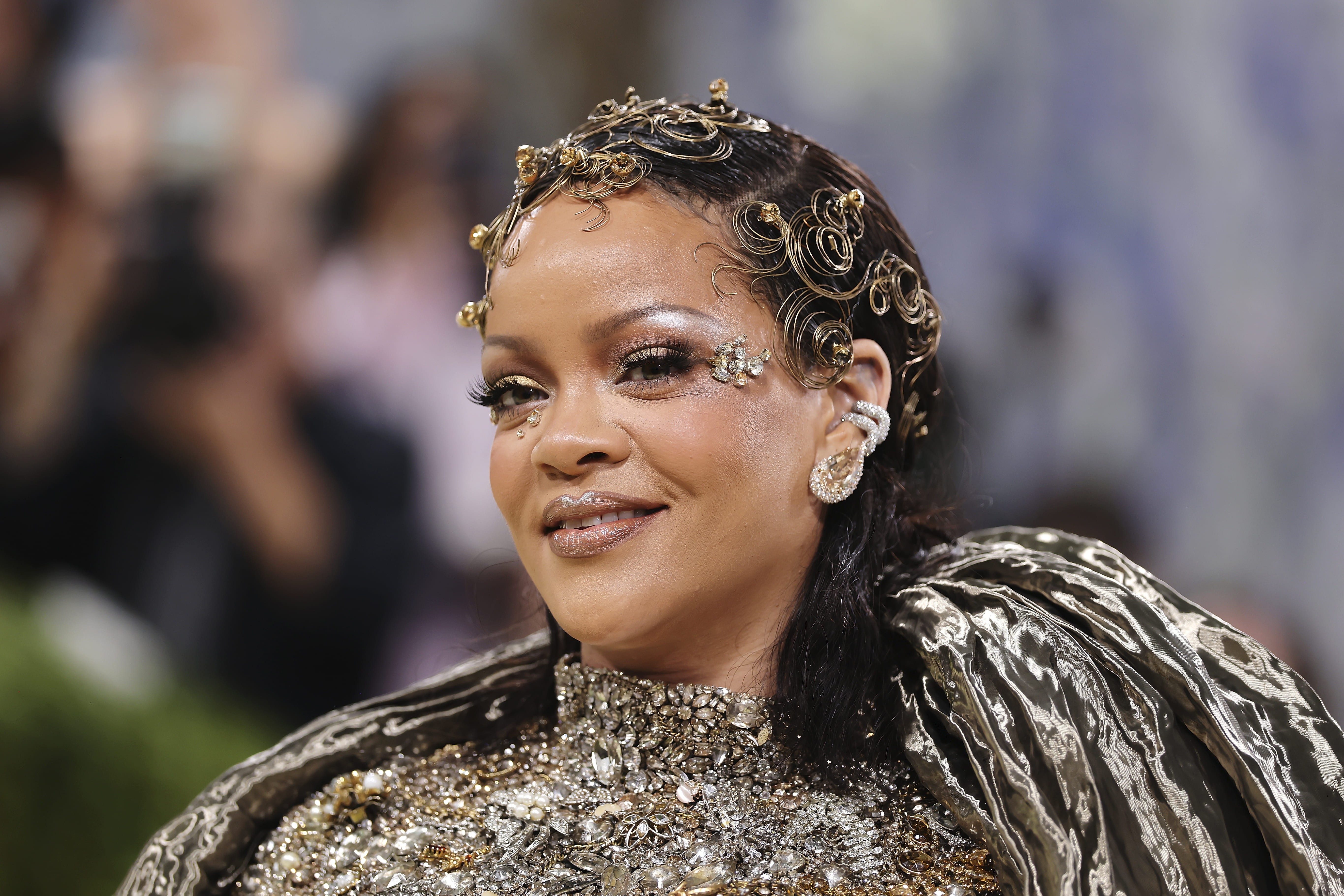 Os looks de beleza que foram destaque no tapete do Met Gala 2026