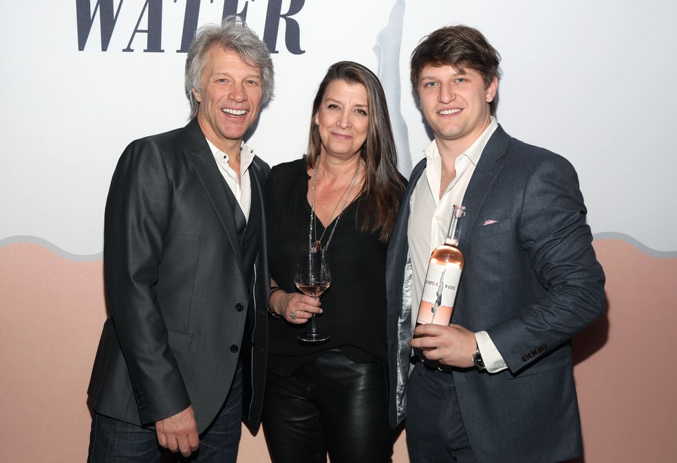 Jon Bon Jovi, Dorothea Hurley e Jesse Bongiovi — Foto: Getty Images