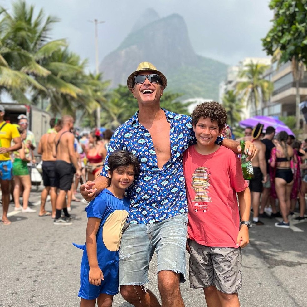 Rafael Calomeni e o filho, Matheus e Igor, — Foto: Reprodução/Instagram