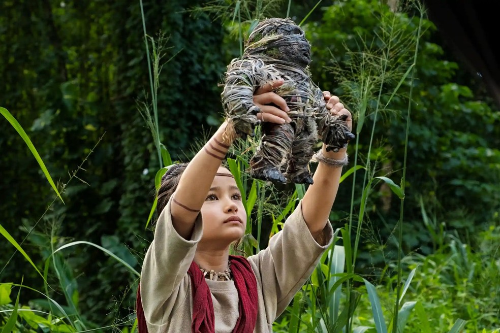 Kaylee Hottle em Godzilla vs. Kong — Foto: Warner Bros.