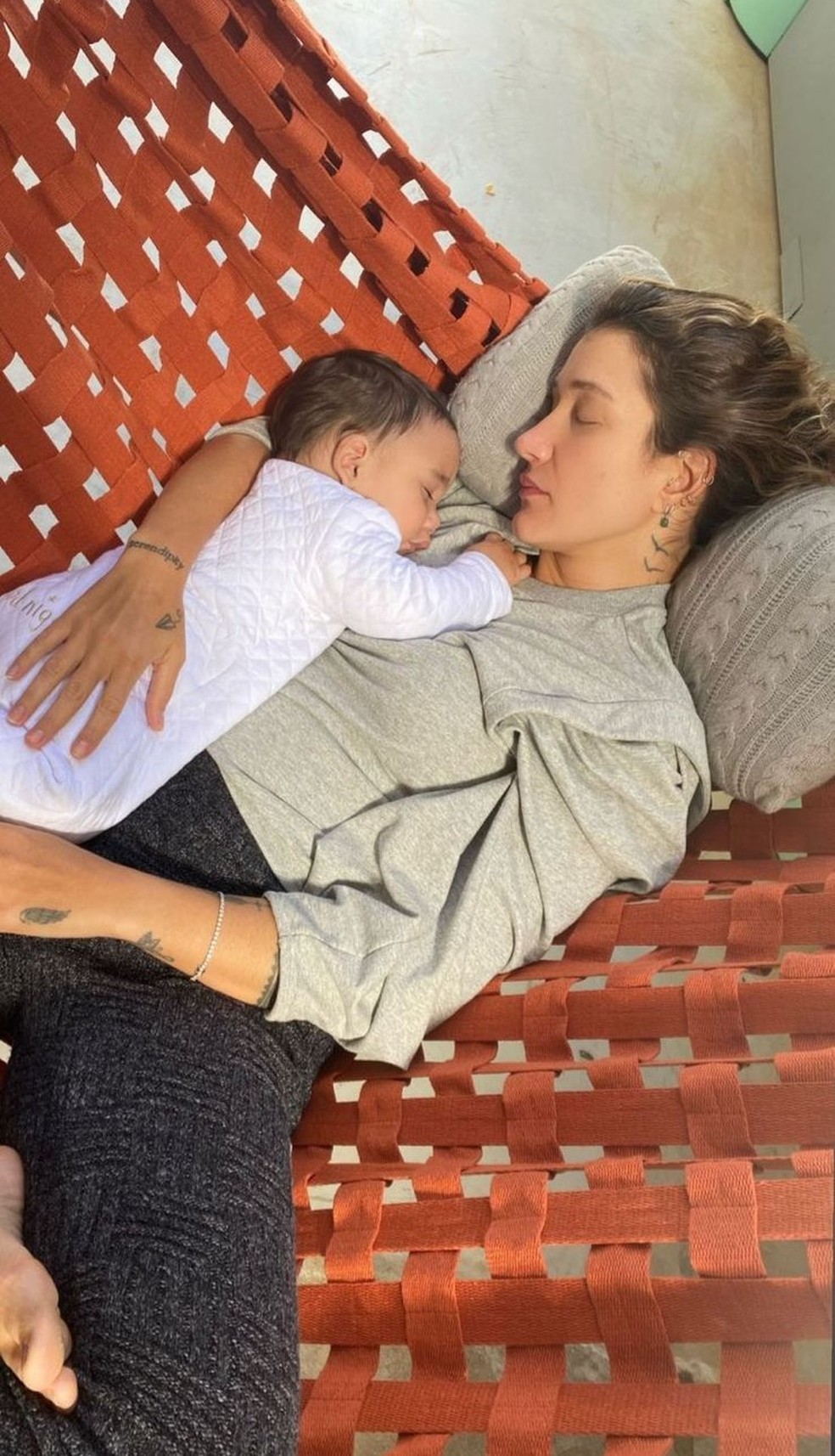 Gabriela Pugliesi e filho Lion — Foto: Reprodução/Instagram