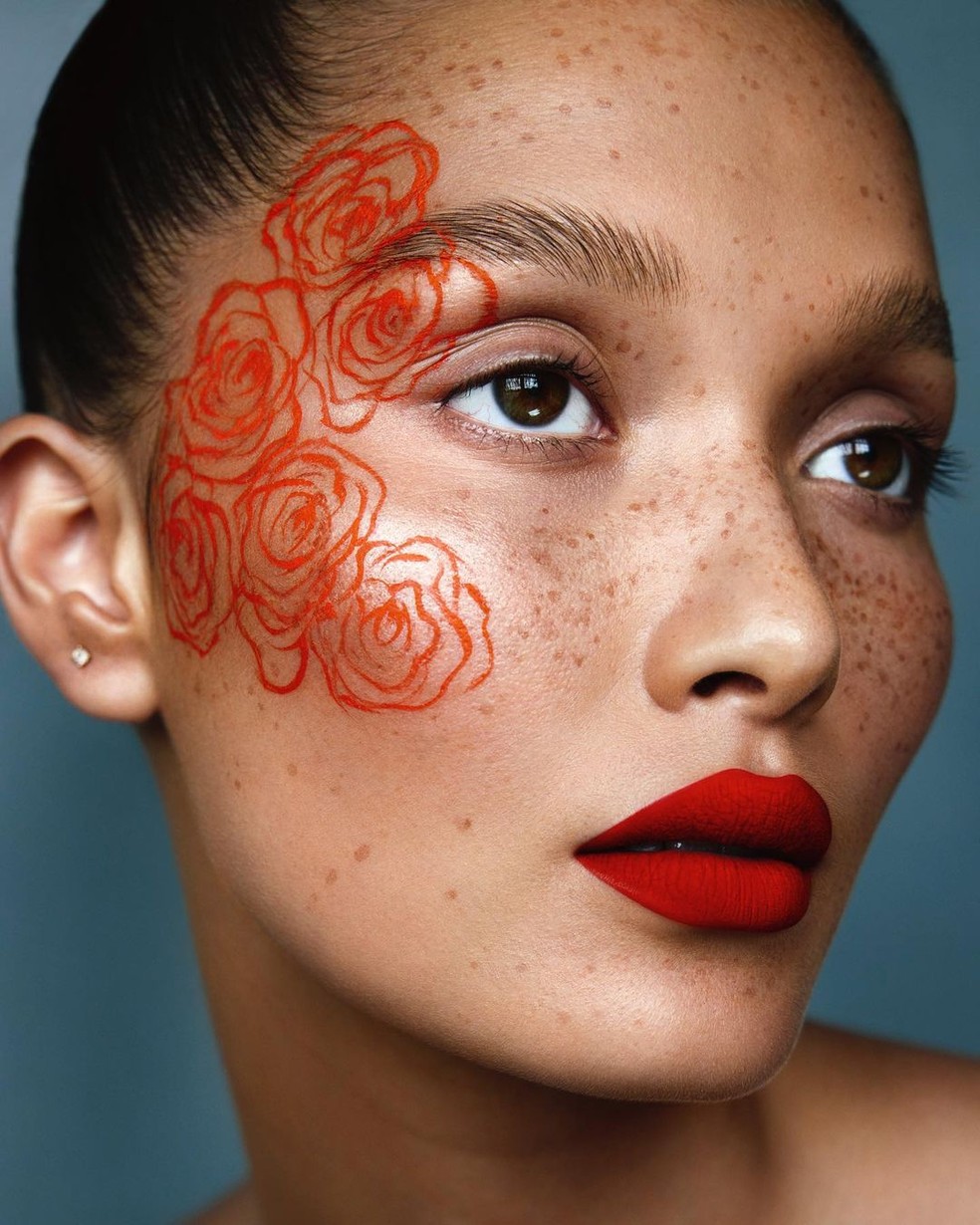 Inspiração de maquiagem para o Carnaval — Foto: Instagram