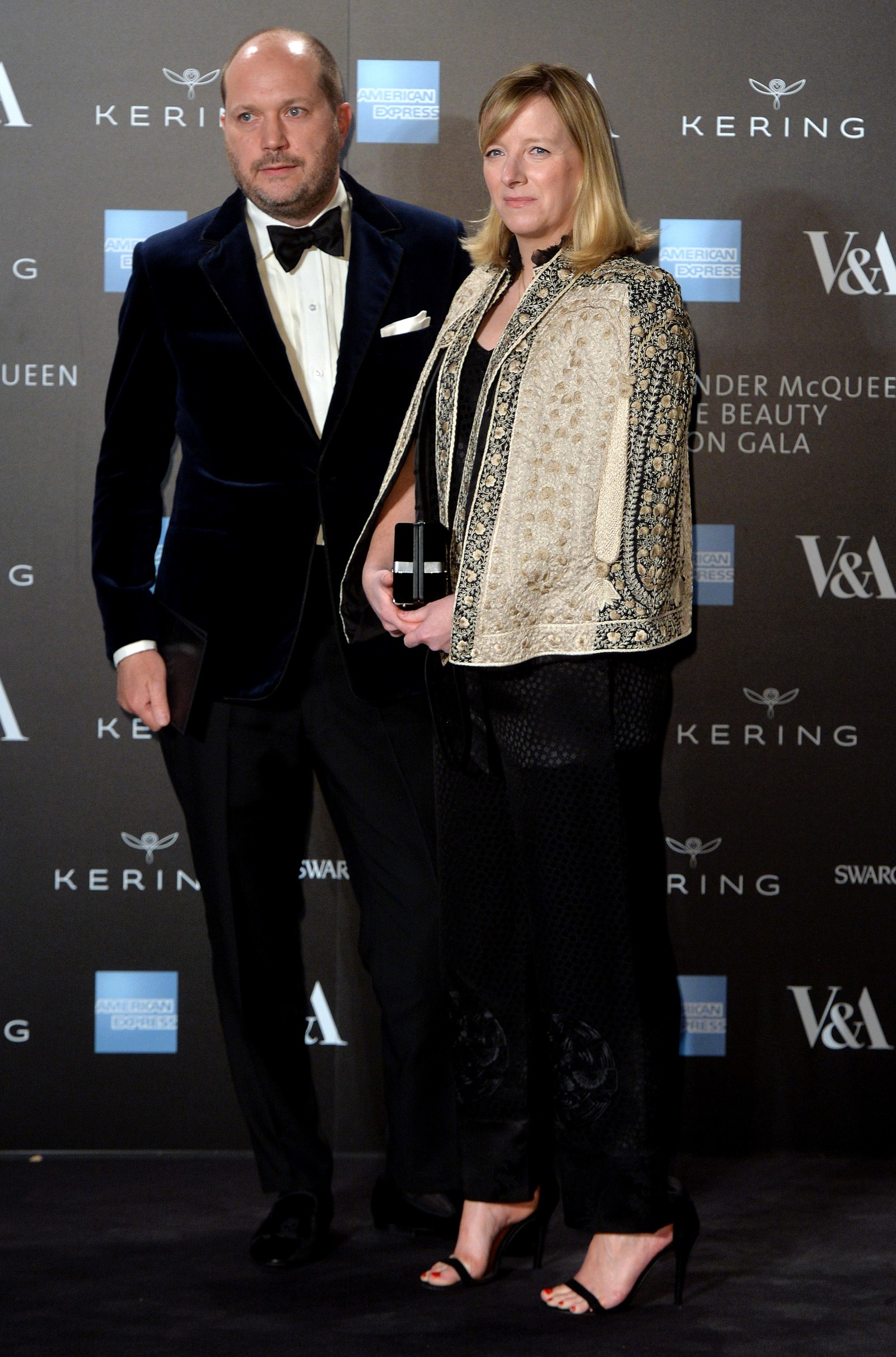    David e Sarah Burton, vestindo Alexander McQueen