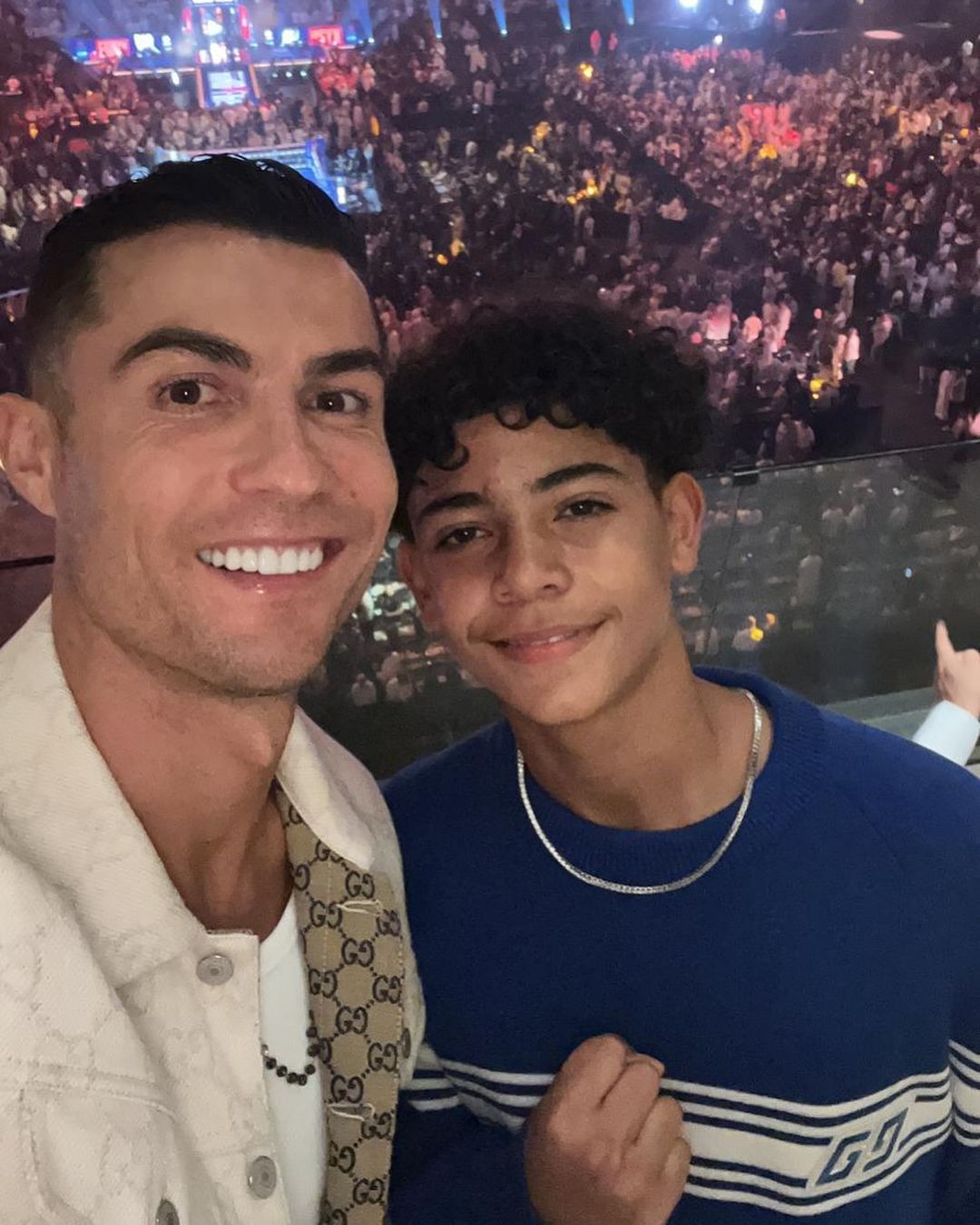 Cristiano Ronaldo celebra aniversário de 14 anos do primogênito: 