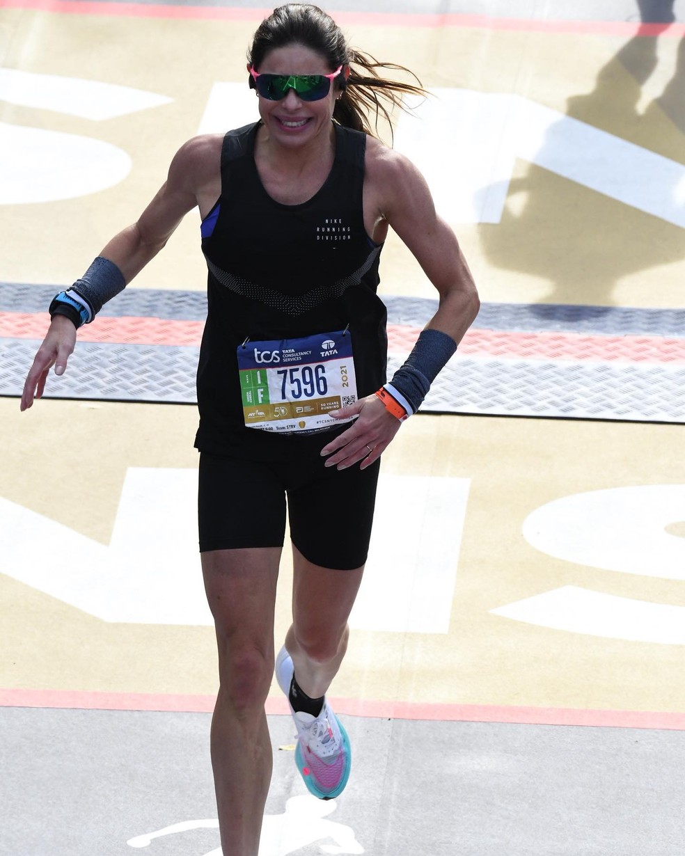 Daniella Cicarelli celebra o Dia do Maratonista com registros de corridas