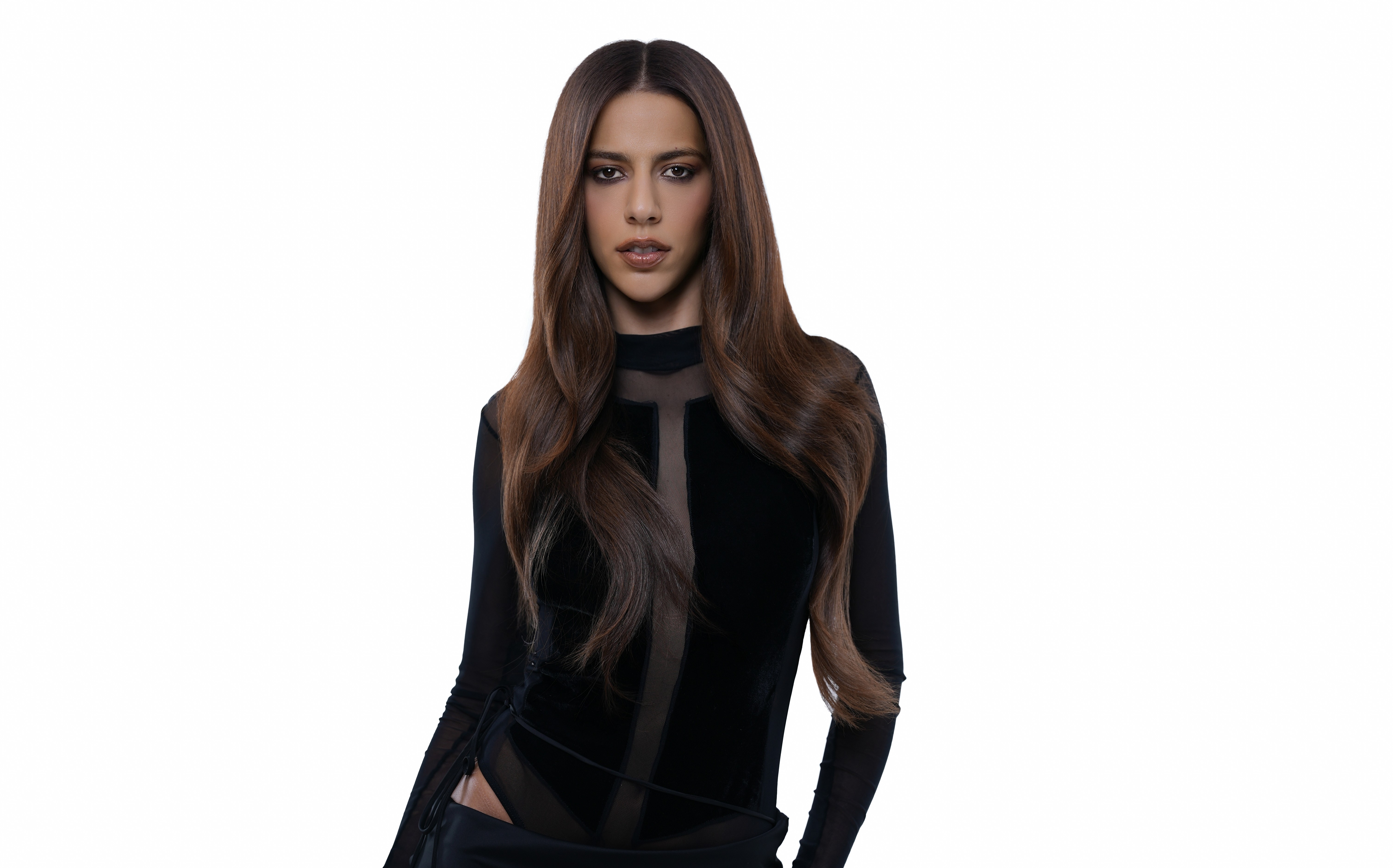 Marina Sena revela nova cor de cabelo no L’Oréal Professionnel Transformation Day em Paris
